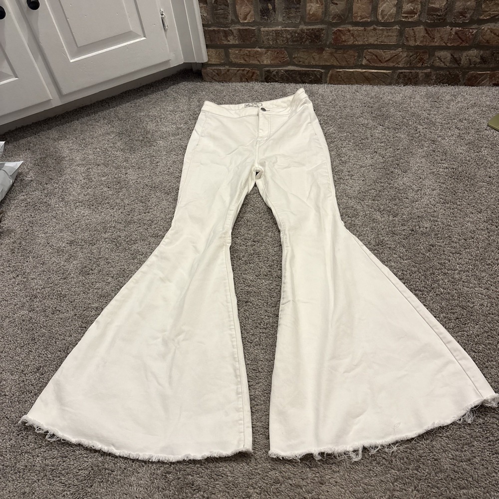 Free People Just Float Flare Jeans Women Size 29 White Raw Hem Bell Bottom Rare